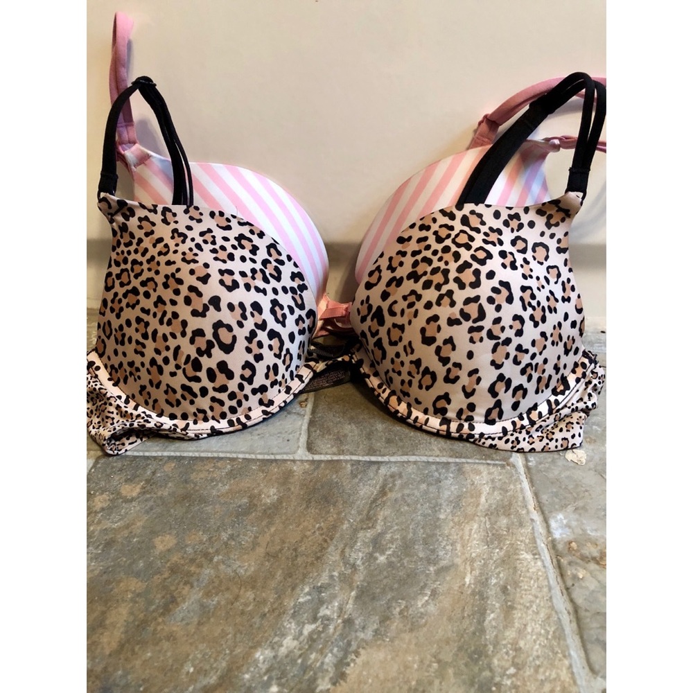 Victoria’s Secret push up bras. Comes with both!